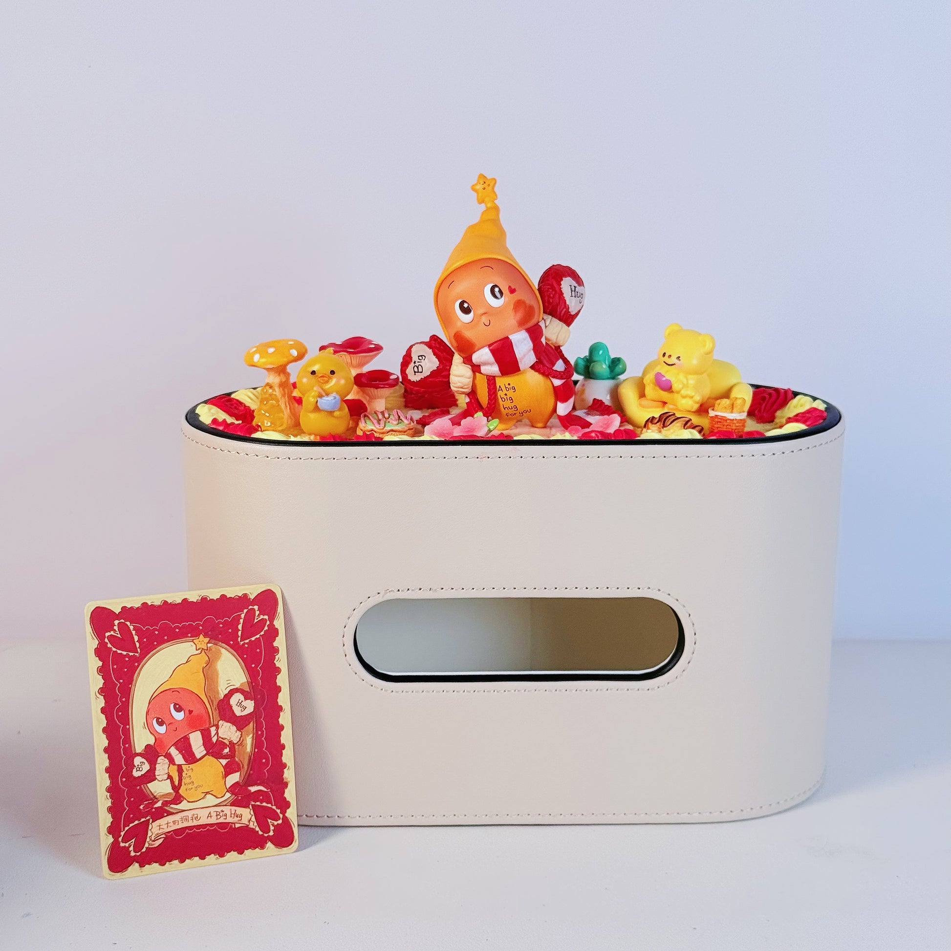 🧻 Leather-Wrapped Tissue Box – Decorated with Twinkle Twinkle Arttoy Design (Authentic from POP MART)