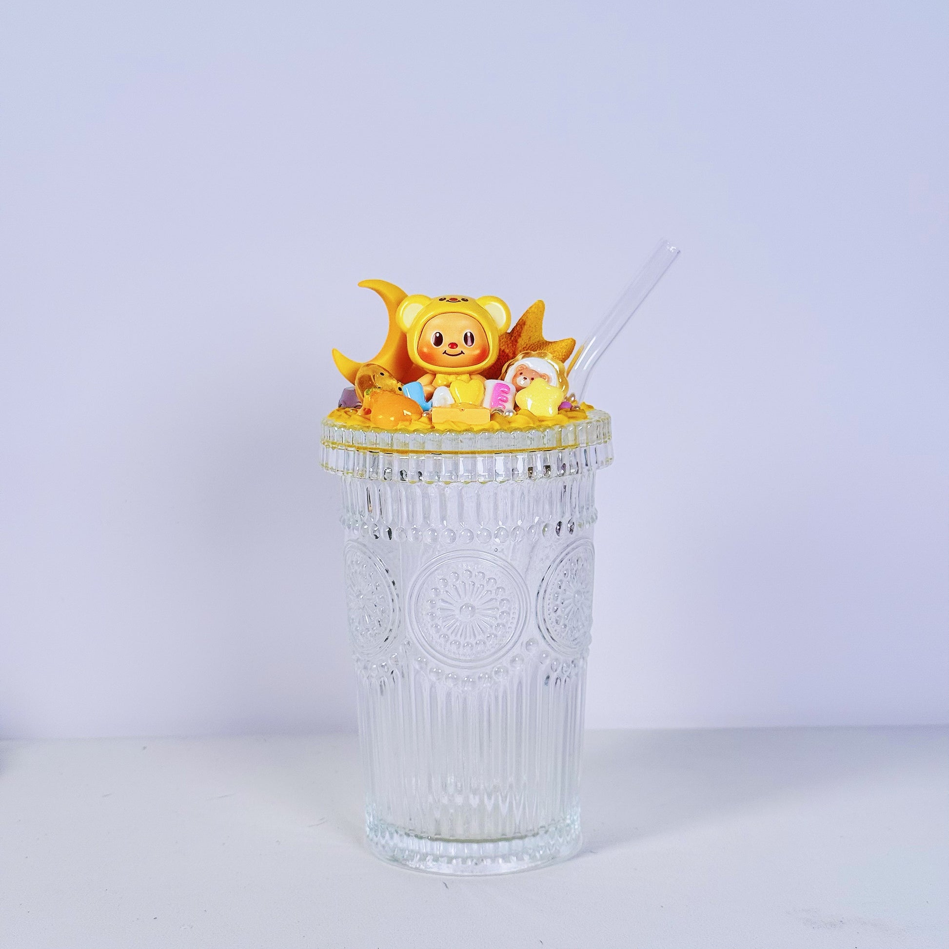 🧸 Mini clear glass – decorated with authentic Butter Bear figure